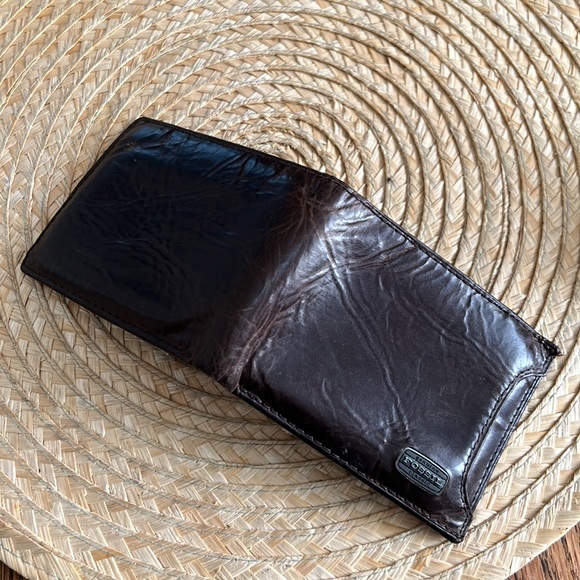 Fossil Men Pocket Leather Wallet - Picture 7 of 10